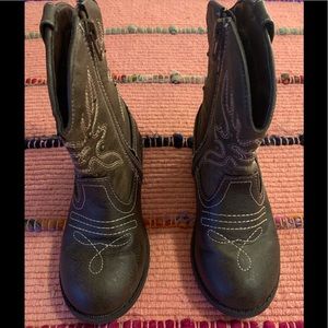 Little girl, Cowgirl boots, size 10
